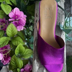 Naturalizer 2" Mules Barbie Pink Chrome Open Toe